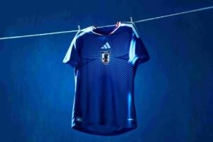 日本队发布2026年主场球衣“水平线”,门将球衣设计灵感来自佛教