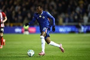 英媒:吉滕斯代表英格兰U21出战疑似受伤,加纳乔可能继续首发